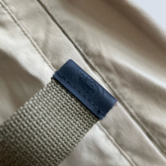 The North Face Men’s Class V Pathfinder Belted Shorts - Picture 4 of 7